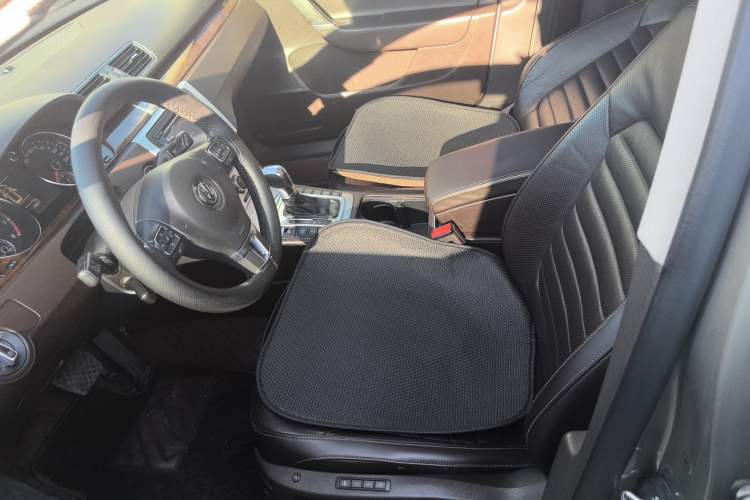 Used Volkswagen Magotan 2012 Travel Edition 2.0 TSI Luxury Version Left Front Seat
