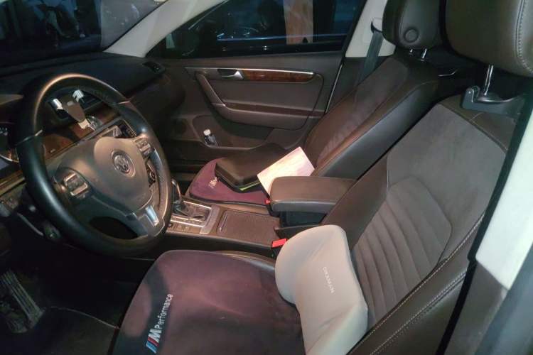 Used Volkswagen Magotan 2012 Travel Edition 2.0 TSI Comfort Version Left Front Seat