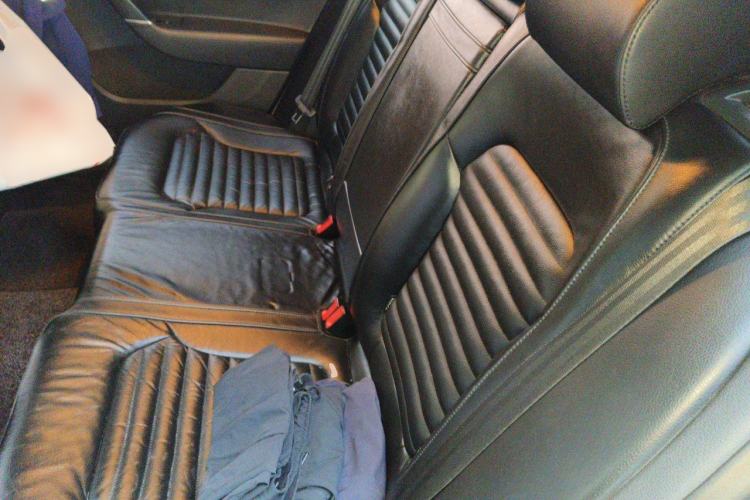Used Volkswagen Magotan 2012 Revised 1.4 TSI Luxury Version Left Rear Seat