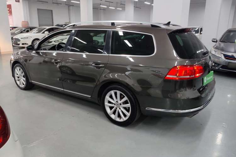 Used Volkswagen Magotan 2012 Travel Edition 2.0 TSI Comfort Version Left Side