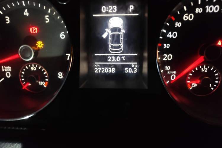 Used Volkswagen Magotan 2012 Revised 1.8TSI Luxury Version Odometer Close Up