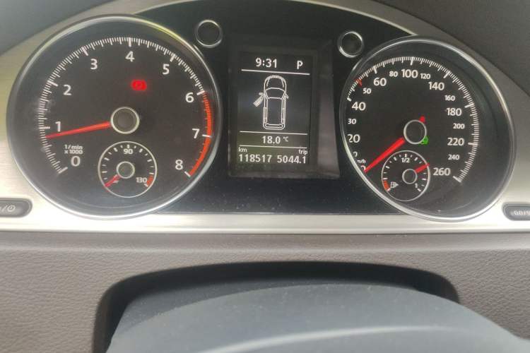 Used Volkswagen Magotan 2012 Travel Edition 2.0 TSI Four-Wheel Drive Luxury Version Odometer Close Up