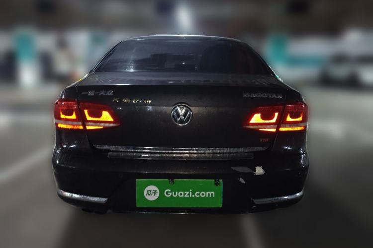 Used Volkswagen Magotan 2012 Revised 1.8TSI Luxury Version Rear