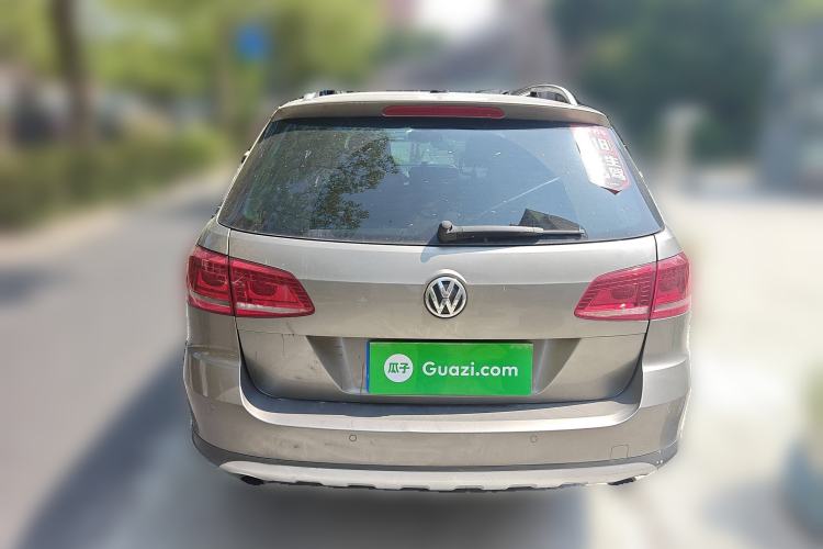 Used Volkswagen Magotan 2012 Travel Edition 2.0 TSI 4x4 Comfort Version Rear