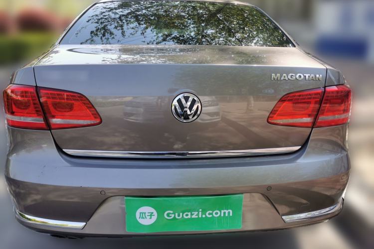 Used Volkswagen Magotan 2012 Revised 1.8TSI Luxury Version Rear