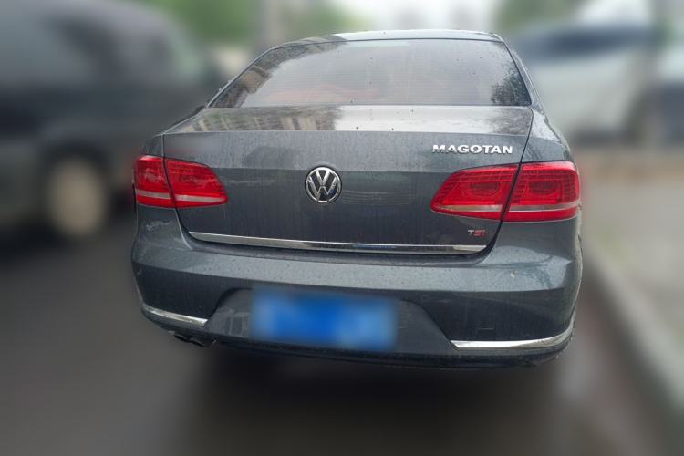 Used Volkswagen Magotan 2012 Revised 1.8TSI Luxury Version Rear