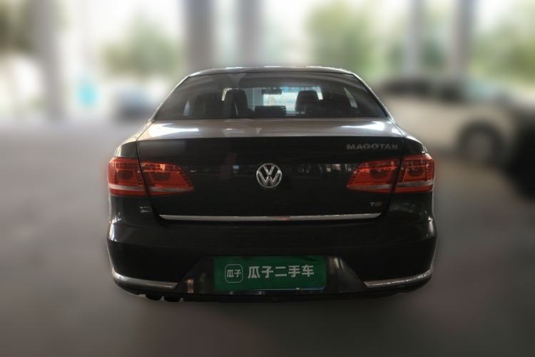 Used Volkswagen Magotan 2012 Revised 1.8TSI Luxury Version Rear
