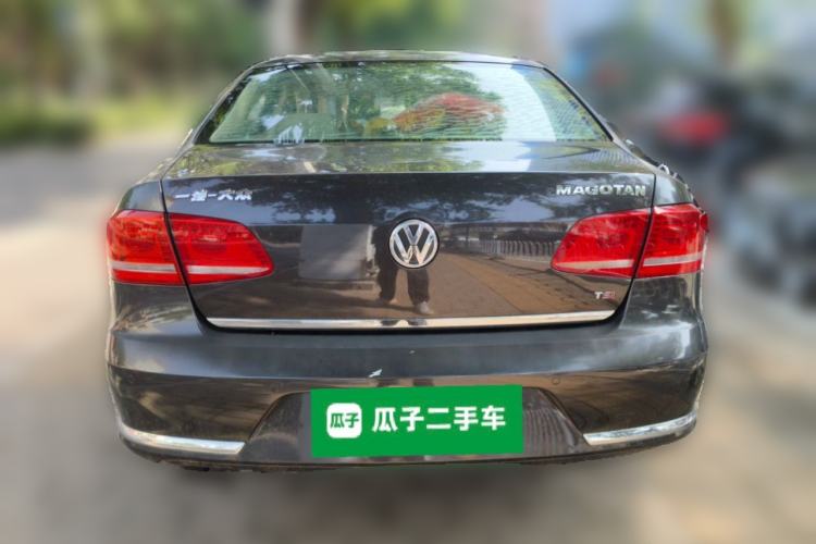 Used Volkswagen Magotan 2012 Revised 1.8TSI Luxury Version Rear