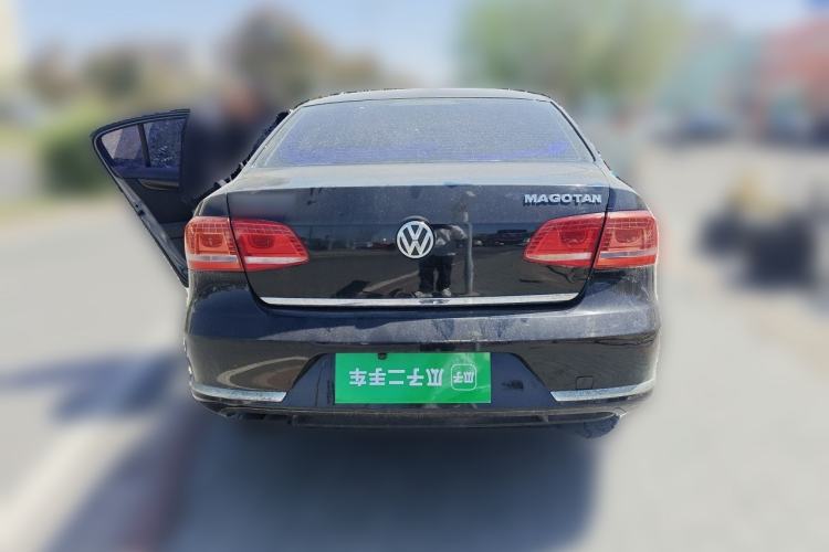 Used Volkswagen Magotan 2012 1.8TSI Prestige Model Rear