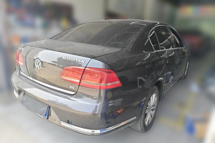 Used Volkswagen Magotan 2012 1.8TSI Luxury Model Rear Right 45 Deg