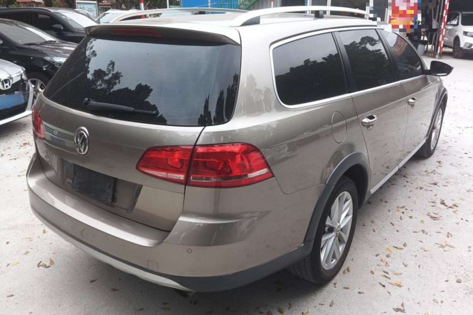 Used Volkswagen Magotan 2012 Travel Edition 2.0 TSI 4x4 Comfort Version Rear Right 45 Deg