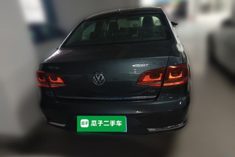 Used Volkswagen Magotan 2012 Revised 1.8TSI Luxury Version Rear