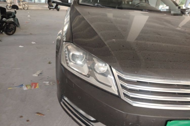 Used Volkswagen Magotan 2012 Revised 1.8TSI Luxury Version Right Front Headlight