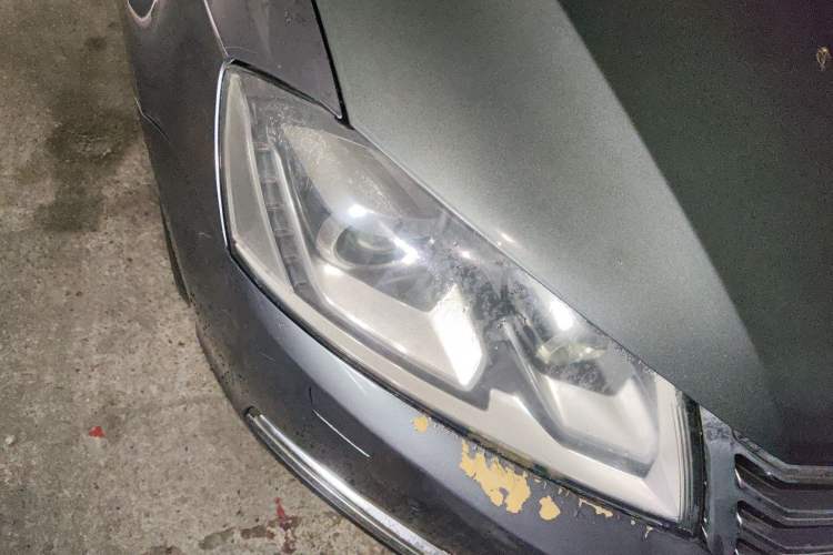 Used Volkswagen Magotan 2012 1.8TSI Prestige Model Right Front Headlight