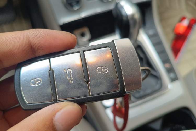 Used Volkswagen Magotan 2012 Facelift 1.8TSI Prestige Model Vehicle Key