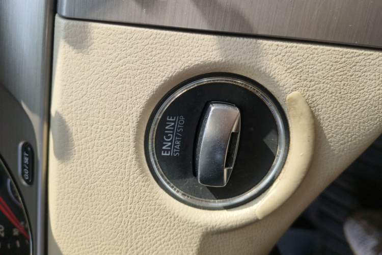 Used Volkswagen Magotan 2012 Revised 1.8TSI Luxury Version Vehicle Key