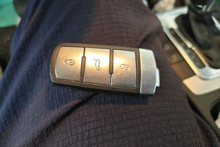 Used Volkswagen Magotan 2012 1.8TSI Luxury Model Vehicle Key
