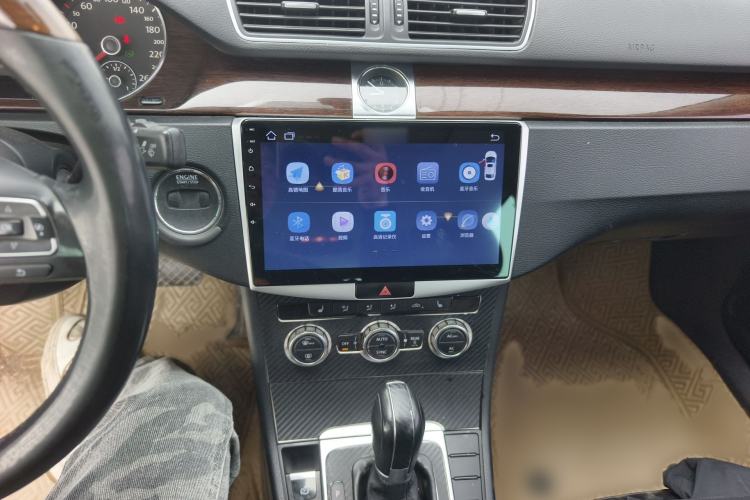 Used Volkswagen Magotan 2012 3.0 FSI Flagship Edition Audio And AC Panel