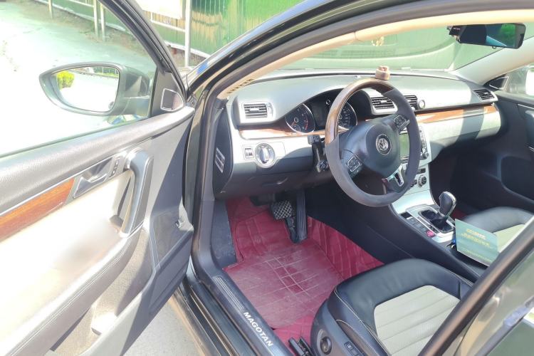 Used Volkswagen Magotan 2012 3.0 FSI Flagship Edition Driver Seat