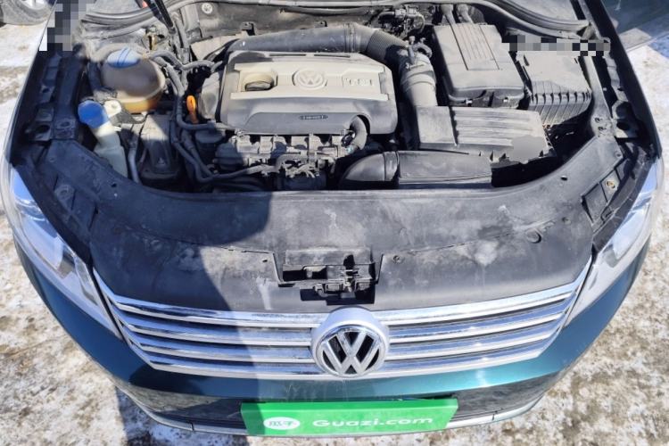 Used Volkswagen Magotan 2012 2.0 TSI Prestige Edition Engine Bay