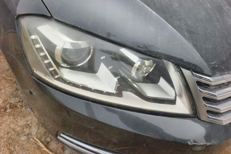 Used Volkswagen Magotan 2012 3.0 FSI Flagship Edition Exterior 6
