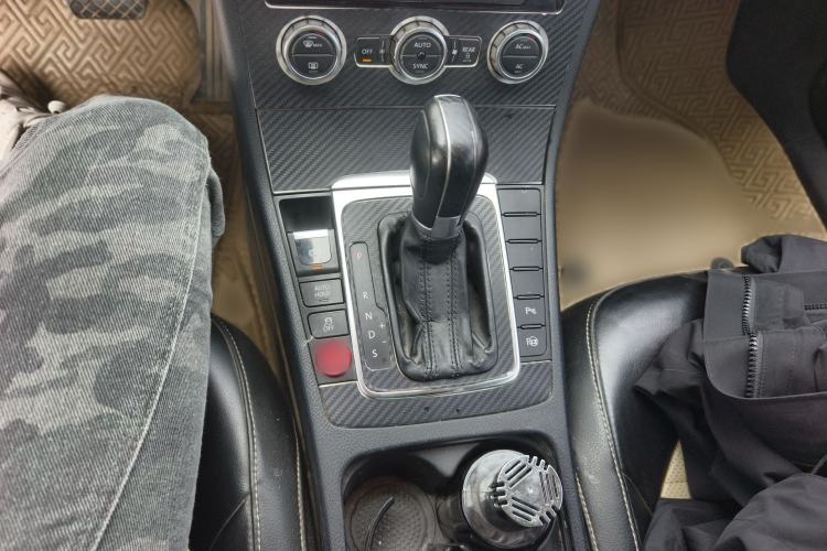 Used Volkswagen Magotan 2012 3.0 FSI Flagship Edition Gear Lever