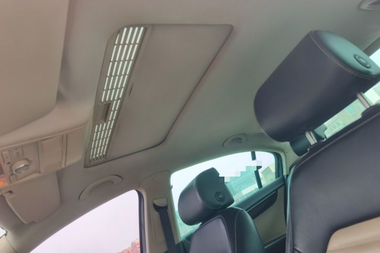 Used Volkswagen Magotan 2012 3.0 FSI Flagship Edition Headliner