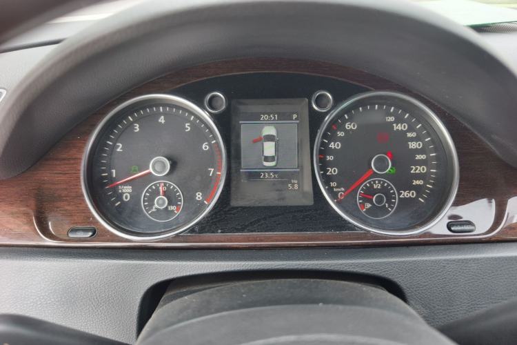 Used Volkswagen Magotan 2012 3.0 FSI Flagship Edition Instrument Cluster
