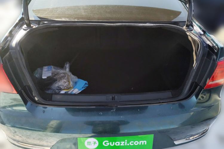 Used Volkswagen Magotan 2012 2.0 TSI Prestige Edition Trunk