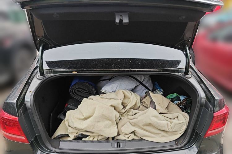 Used Volkswagen Magotan 2012 3.0 FSI Flagship Edition Trunk