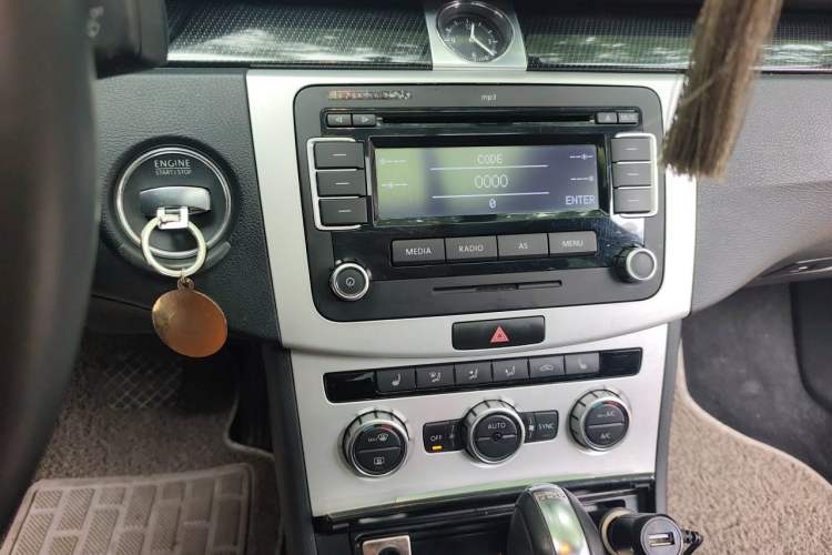 Used Volkswagen Magotan 2012 Revised 1.8TSI Luxury Version Audio And AC Panel