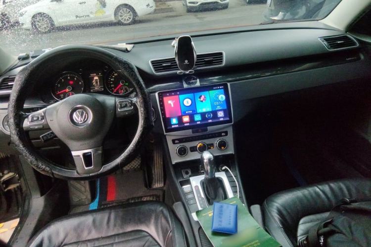 Used Volkswagen Magotan 2012 1.8TSI Luxury Model Center Console