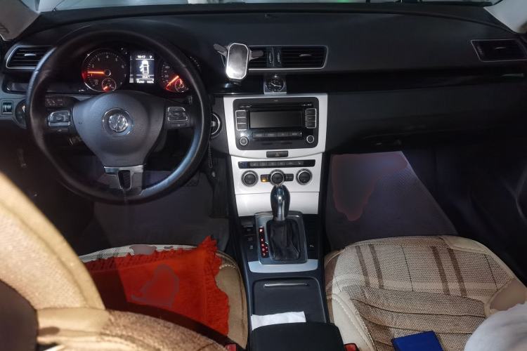 Used Volkswagen Magotan 2012 1.8TSI Luxury Model Center Console