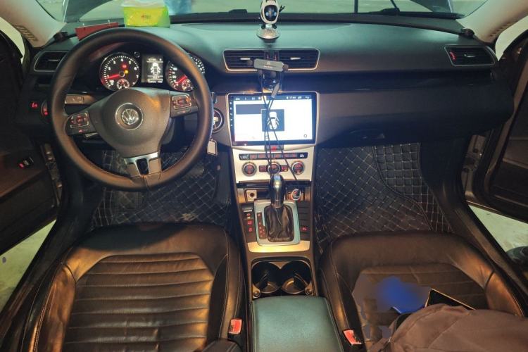 Used Volkswagen Magotan 2012 Revised 1.8TSI Luxury Version Center Console