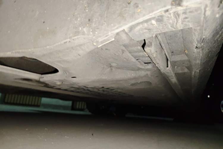 Used Volkswagen Magotan 2012 Facelift 2.0 TSI Prestige Model Chassis Front Left