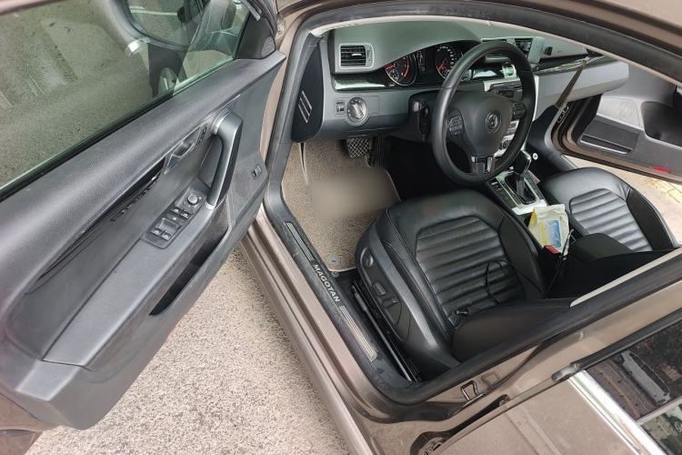 Used Volkswagen Magotan 2012 Revised 1.8TSI Luxury Version Driver Seat