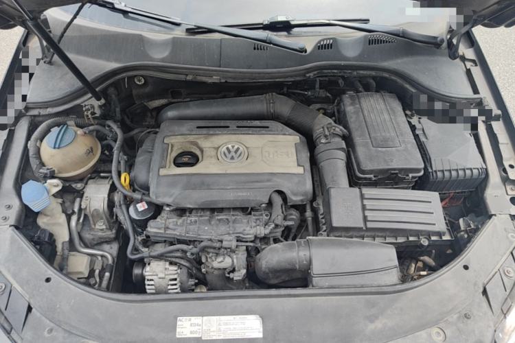 Used Volkswagen Magotan 2012 1.8TSI Prestige Model Engine Bay