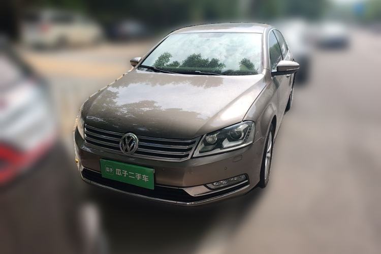 Used Volkswagen Magotan 2012 Revised 1.8TSI Luxury Version Front