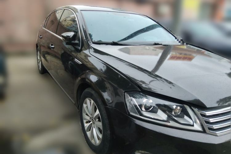 Used Volkswagen Magotan 2012 1.8TSI Luxury Model Front Right 45 Deg