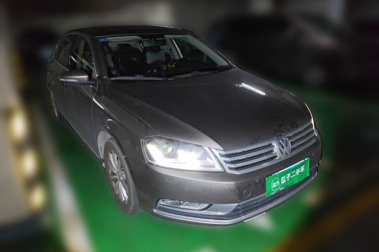 Used Volkswagen Magotan 2012 Revised 1.8TSI Luxury Version Front Right 45 Deg