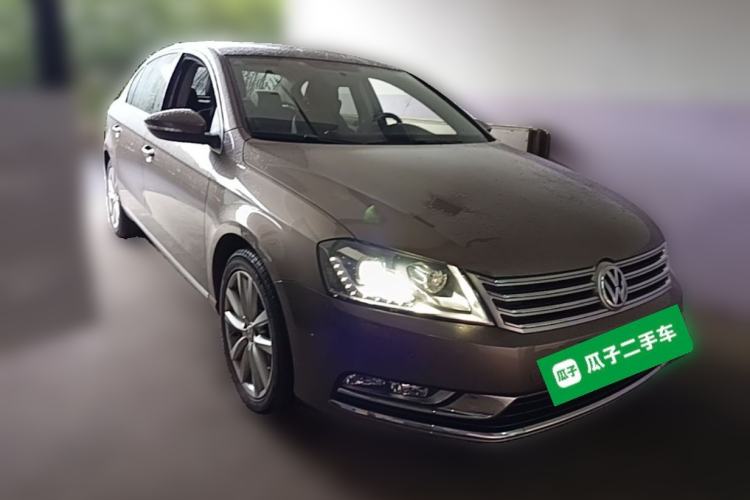 Used Volkswagen Magotan 2012 Revised 1.8TSI Luxury Version Front Right 45 Deg