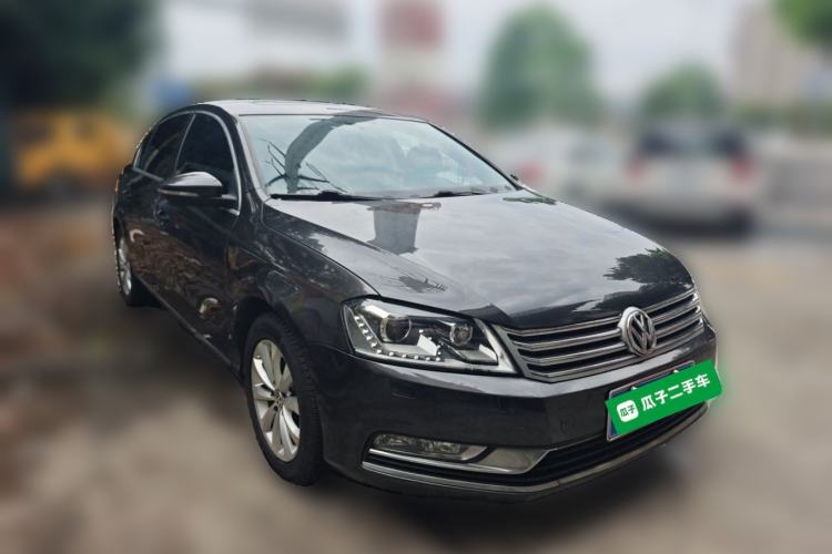 Used Volkswagen Magotan 2012 1.8TSI Luxury Model Front Right 45 Deg