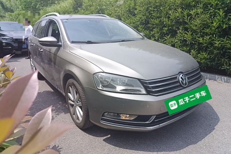 Used Volkswagen Magotan 2012 Travel Edition 2.0 TSI Comfort Version Front Right 45 Deg