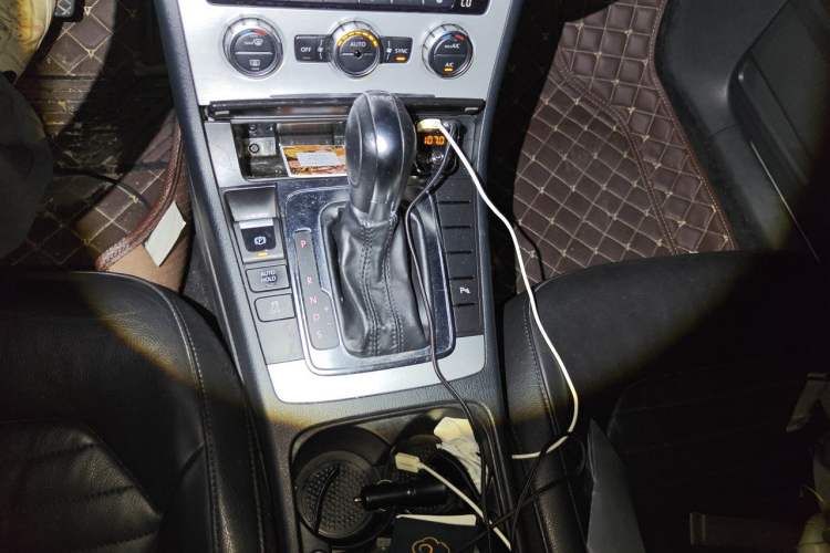 Used Volkswagen Magotan 2012 Revised 1.8TSI Luxury Version Gear Lever