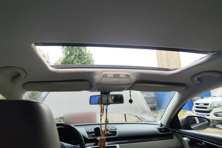 Used Volkswagen Magotan 2012 Facelift 2.0 TSI Prestige Model Headliner