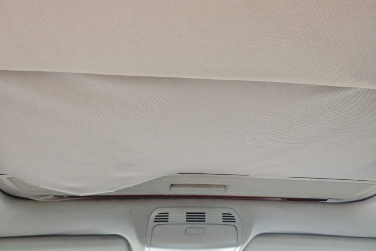 Used Volkswagen Magotan 2012 Revised 1.8TSI Luxury Version Headliner