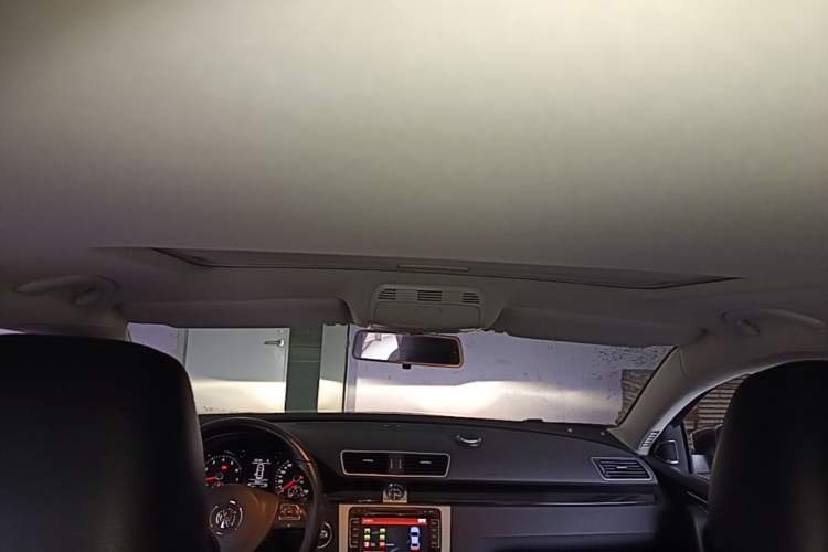 Used Volkswagen Magotan 2012 Revised 1.8TSI Luxury Version Headliner