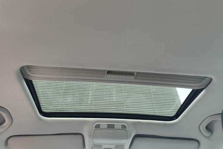 Used Volkswagen Magotan 2012 1.8TSI Prestige Model Headliner
