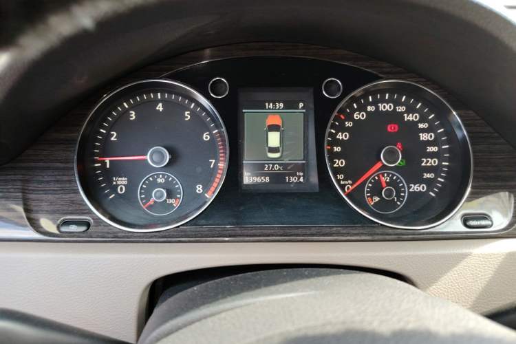 Used Volkswagen Magotan 2012 2.0 TSI Ultimate Edition Instrument Cluster