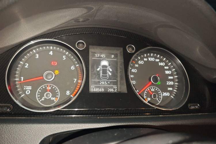 Used Volkswagen Magotan 2012 Revised 1.8TSI Luxury Version Instrument Cluster
